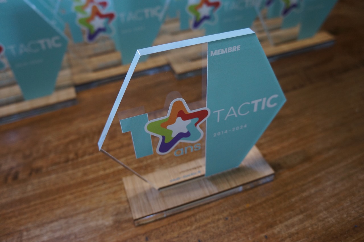 Trophée anniversaire 10 ans Tactic.